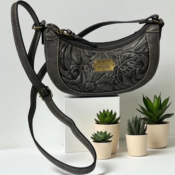 B.O.C. Crossbody Bag Purse Charcoal Embossed Floral Adjustable Strap Womens - Picture 3 of 10